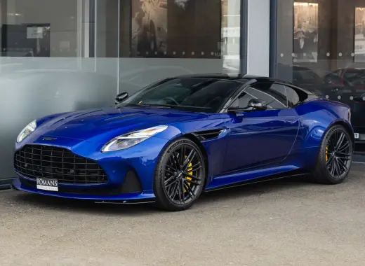 Aston Martin DB12 V8