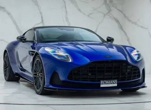 Aston Martin DB12 V8