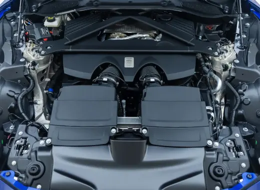 Aston Martin DB12 V8