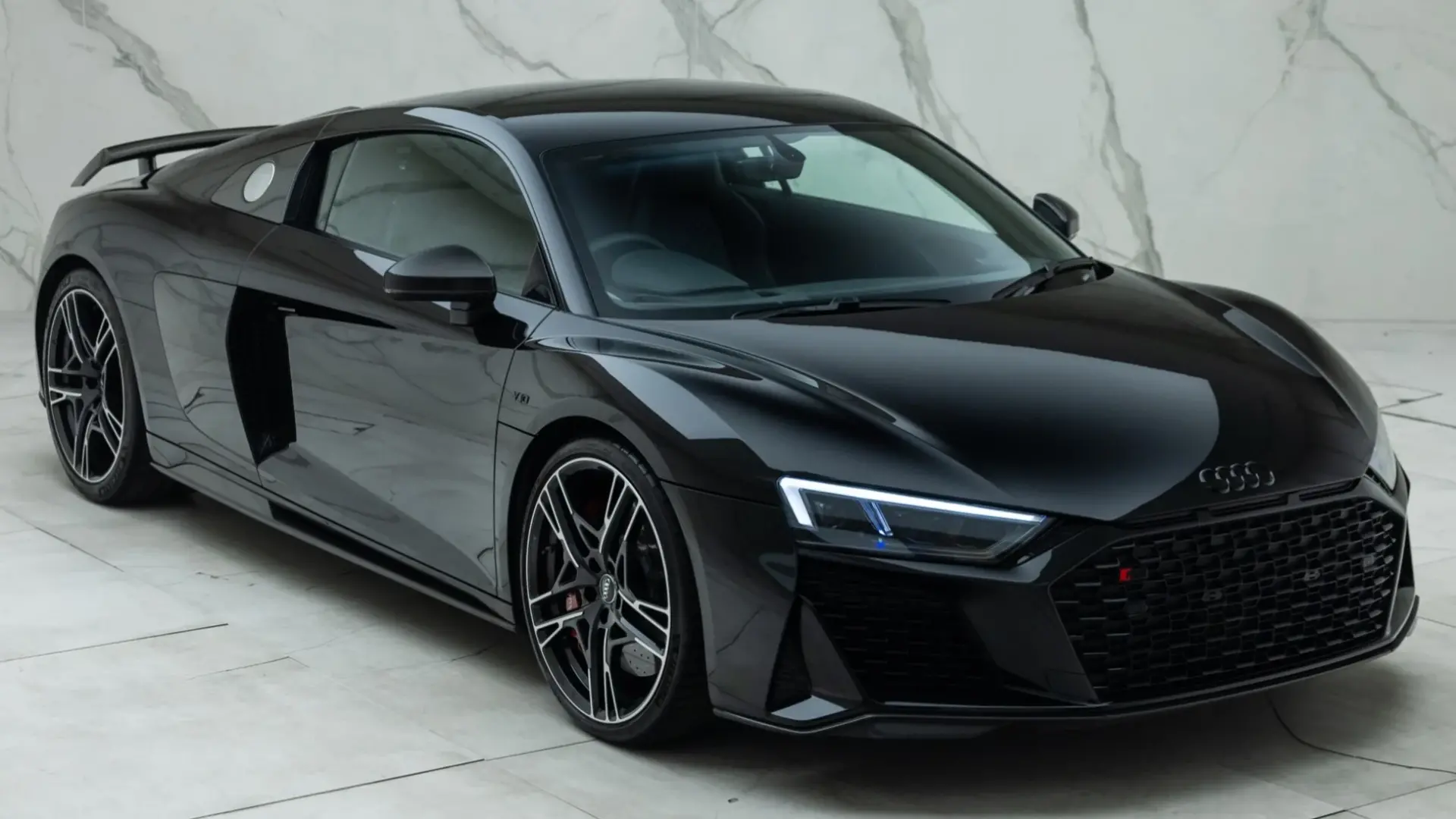 Audi R8 V10 Performance Carbon Black