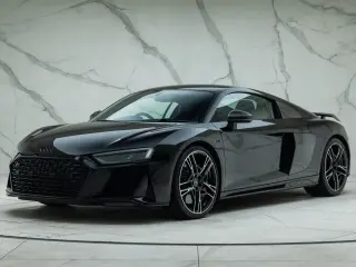 Audi R8 V10 Performance Carbon Black