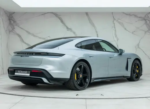 Porche Taycan Turbo